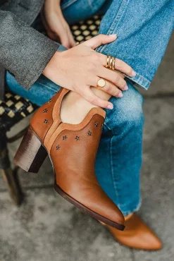Nay Boots Cuero Tacón 7Cm