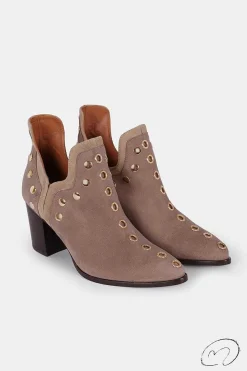 Punky Boots Ante Beige Con Tacón Tachas Oro 7Cm