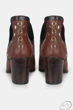 Punky Boots Avellana Con Tacón Tachas Oro 7Cm