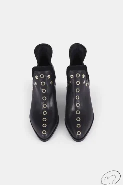 Punky Boots Negras Con Tacón Tachas Doradas 7Cm