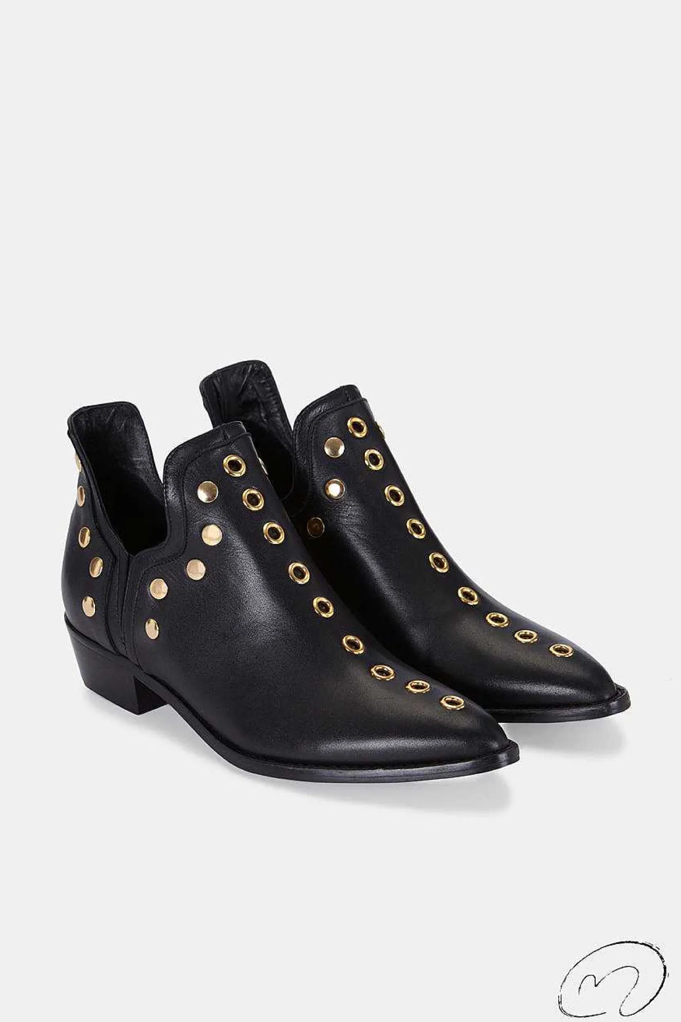 Punky Boots Negras Tachas Doradas 4Cm